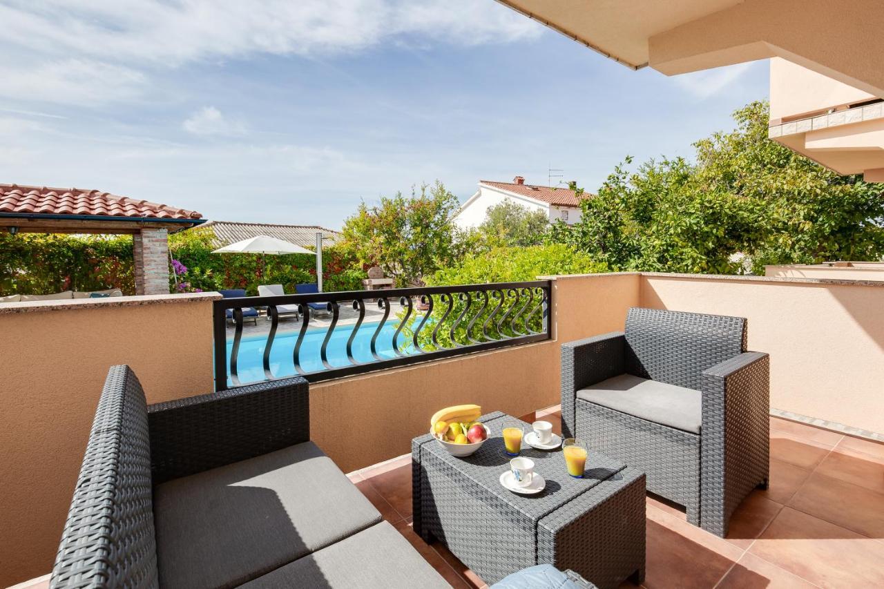 Juric Apartments-Rab Palit Exterior photo