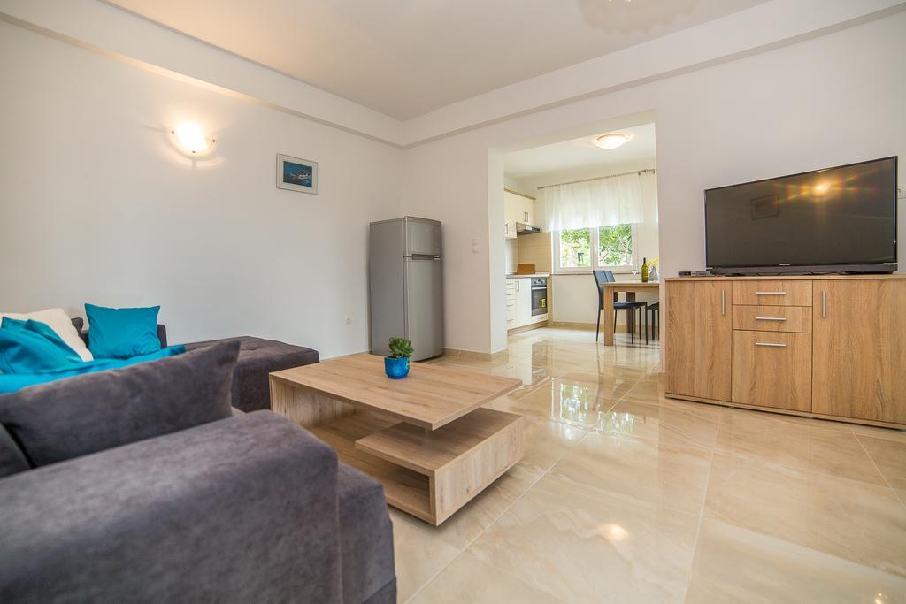 Juric Apartments-Rab Palit Exterior photo